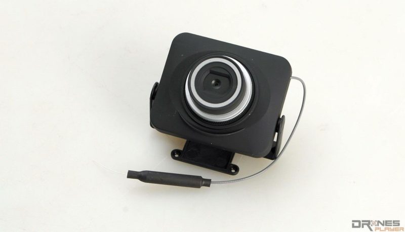 MJX X101 預載原廠航拍攝影機 C4008，可讓航拍玩家手動調校拍攝角度。