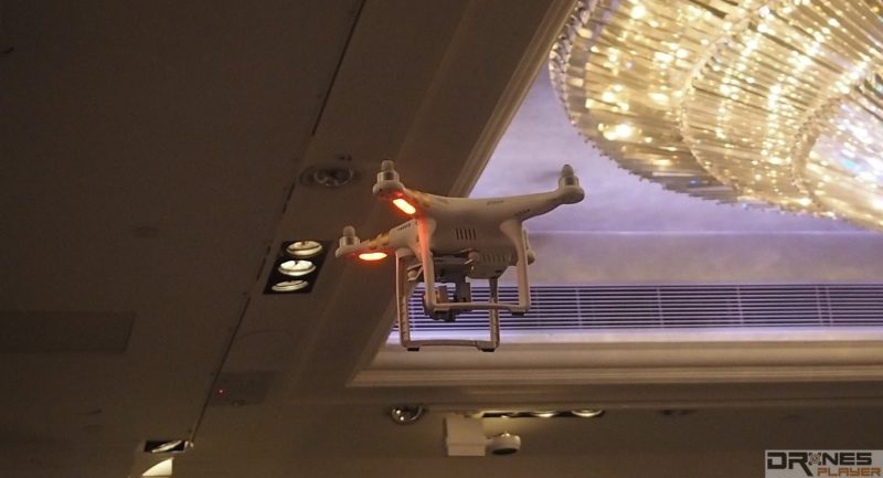 Phantom 3 Pro 在室內飛行的表現不俗。