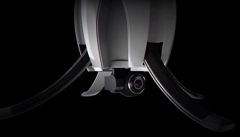 Poweregg 的空拍攝影機設於機身底部。 