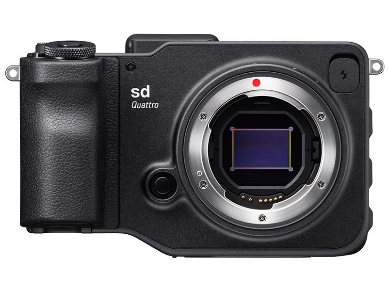 Sigma sd Quattro 為 APS-C 片幅的無反相機，有效拍攝像素是 1,960 萬。