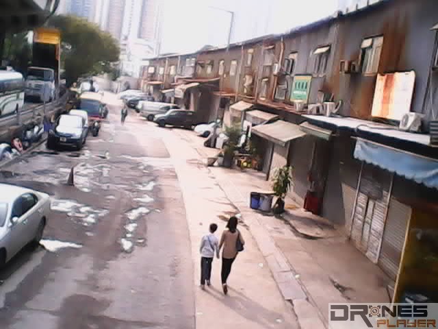 UDI RC U818A 的街景空拍效果。