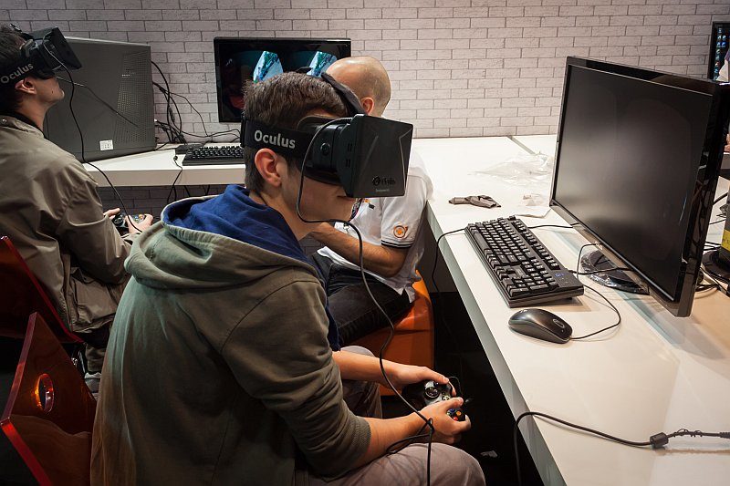 Oculus Rift 虛擬實境眼鏡被評選為史上最具影響力科技產品的第 39 名。