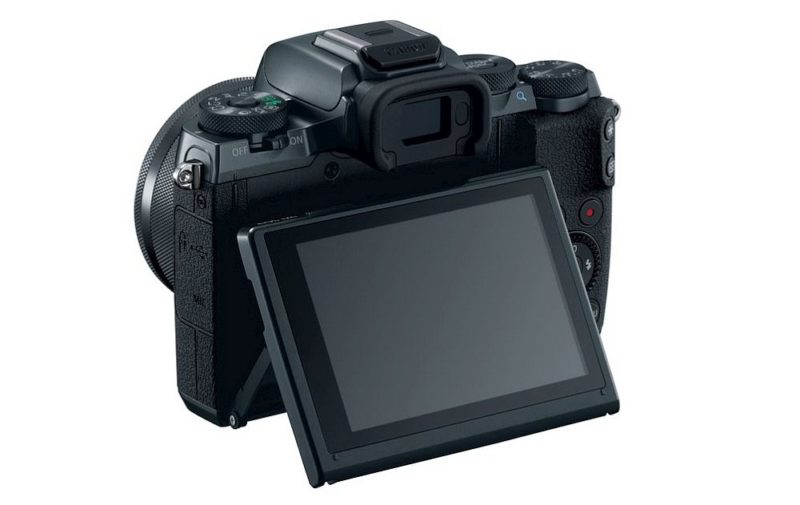 Canon EOS M5 機背屏幕採用 3.2 吋 162 萬點多角度翻揭式觸屏，支援 85 度向上翻轉、180 度垂直向下翻轉。