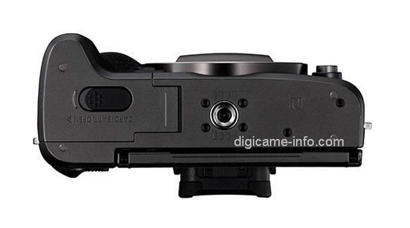 疑似 Canon EOS M5 的機底。（圖片來源：翻攝自 Digicame-Info）