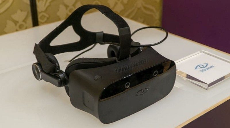 3Glasses VR 眼鏡外觀上的最大特色，機身前方具有品牌自身的眼睛形標誌。