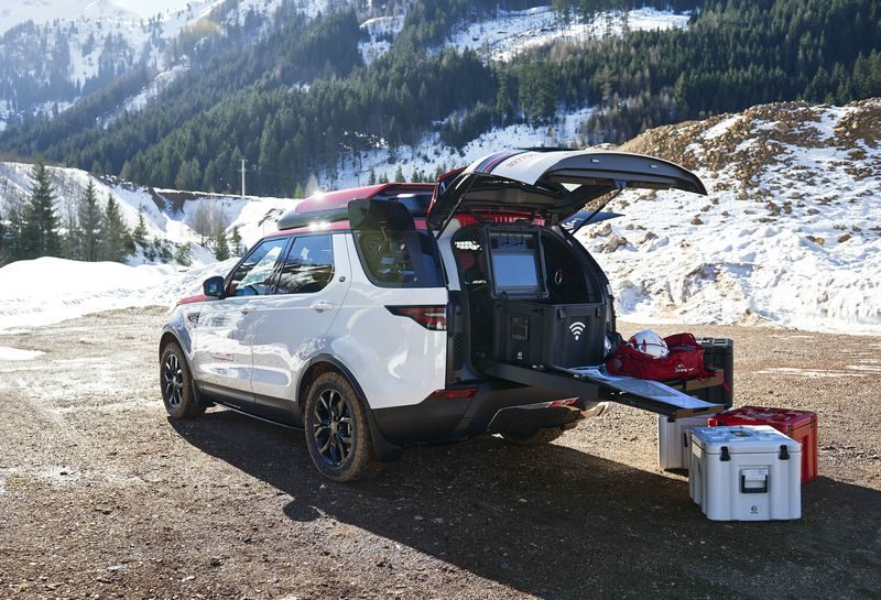 Land Rover 特別版 Discovery 配備無人機，專為執行搜救任務而設。