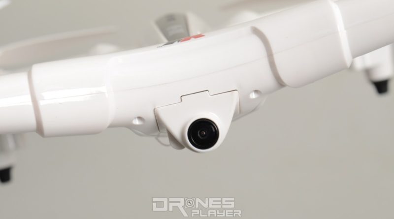 WLtoys XK X300 航拍機機首設有可換式 100 萬像素航拍相機模組，支援 FPV 航拍圖傳功能。