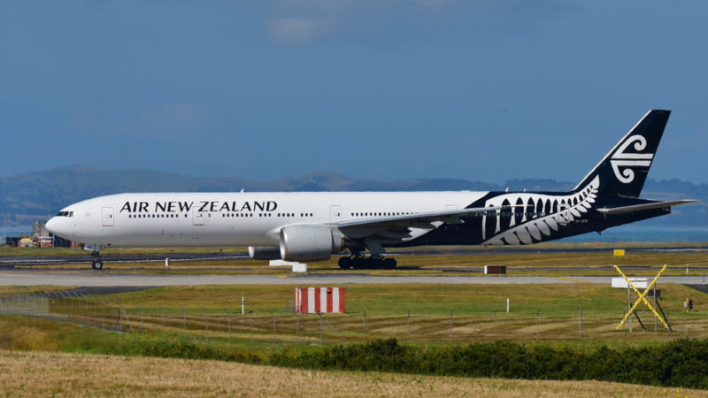 客機降落紐西蘭奧克蘭機場時遇亂入的無人機。
