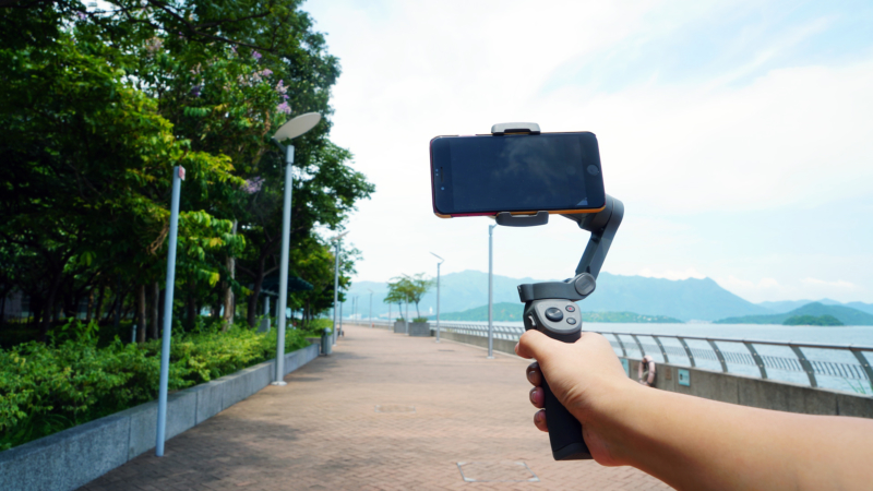 DJI Osmo Mobile 3 實測：操作便捷　手勢控制加分　卻有一小缺陷