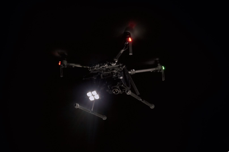 與開發商合作　DJI 上架兩款無人機負載產品：甲烷巡檢儀、雲台探照燈
