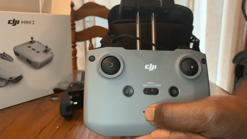 美國 Best Buy 分店偷步賣 DJI Mini 2　YouTuber 到手搶先開箱