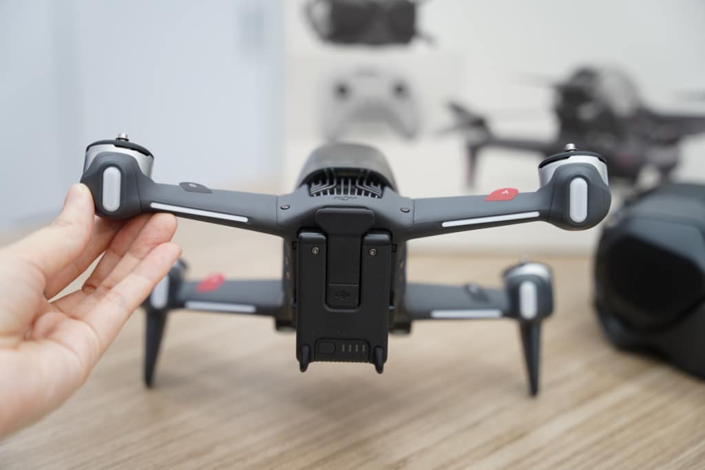 DJI 正式發佈 FPV 航拍機　最大圖傳距離 10 公里　套裝定價港幣$9499